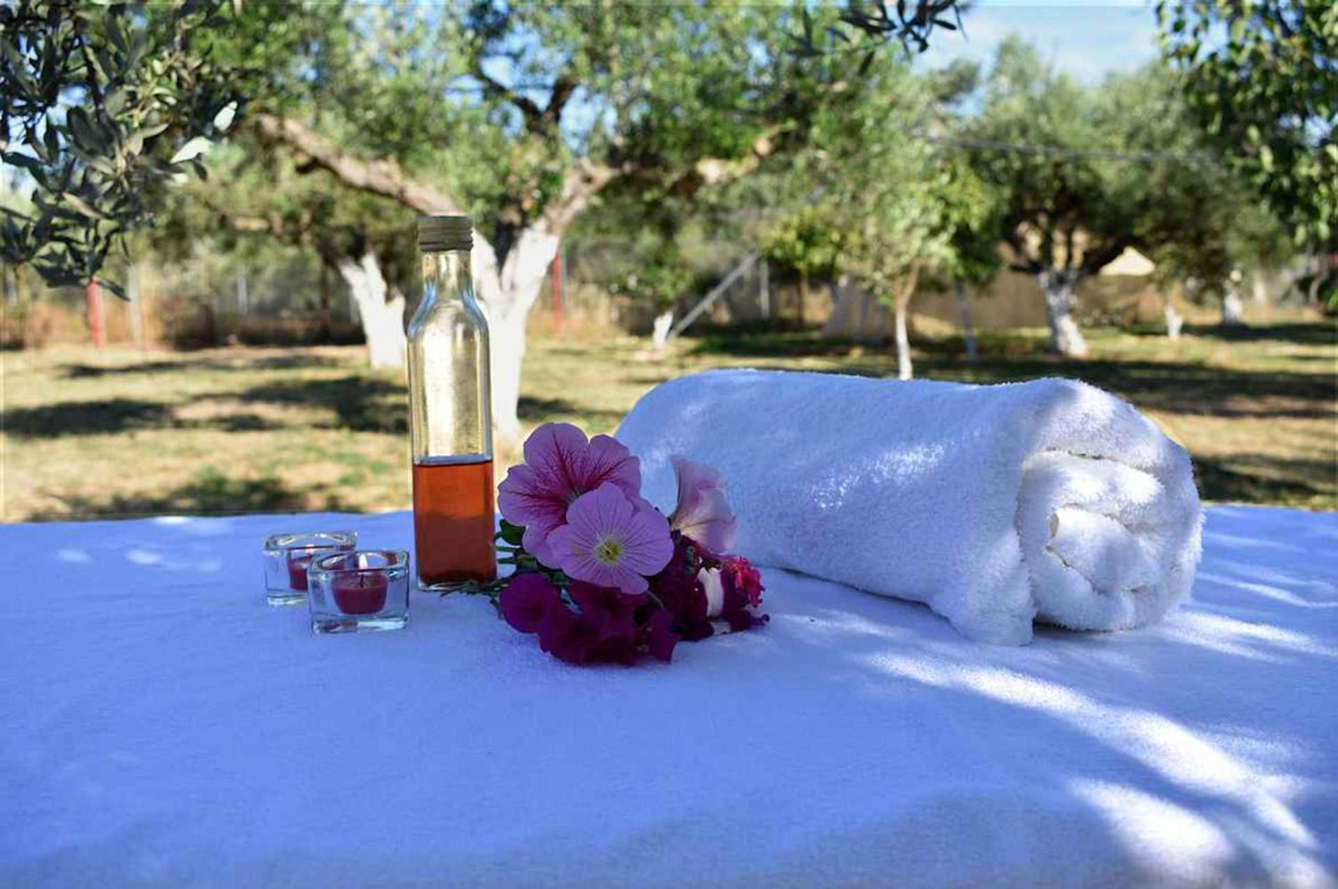 Glamping At A Lovely Tent In Skiaxtro- Marathopoli Villa Ngoại thất bức ảnh